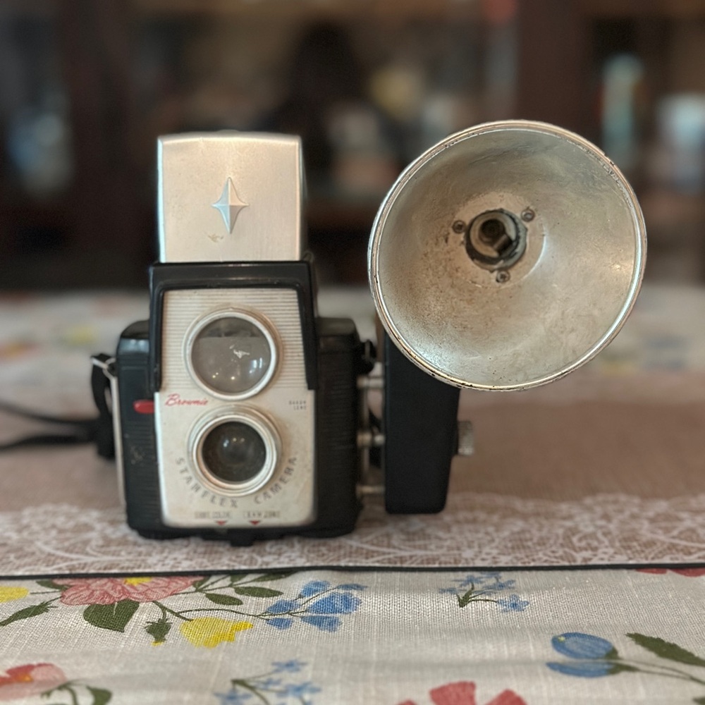Black and Silver Twin-Lens Reflex Film Camera